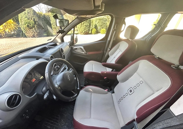 Citroen Berlingo cena 22500 przebieg: 183000, rok produkcji 2012 z Dzierżoniów małe 37